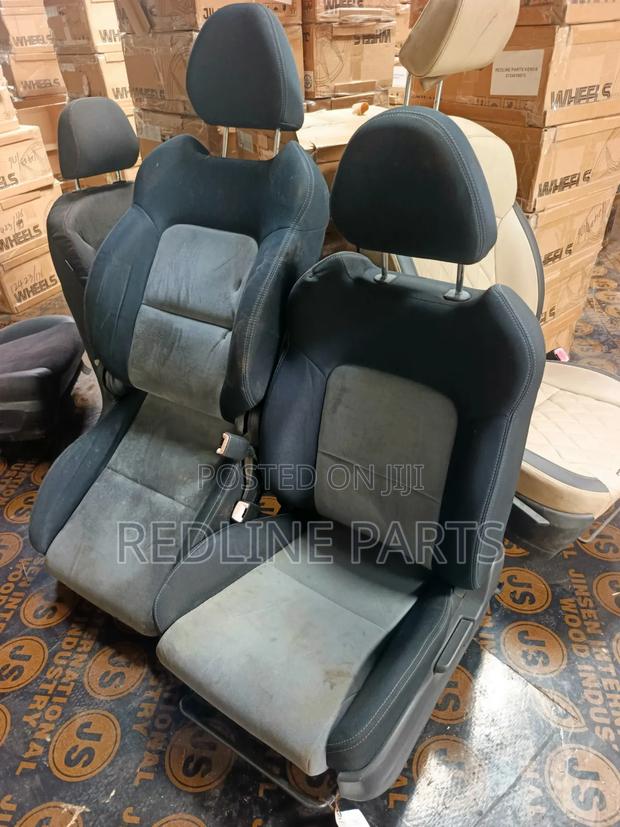 Subaru Legacy BP5/BP9 Front Stock Seats(Pair)