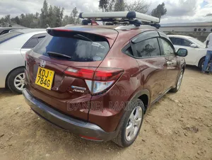 Honda Vezel 2015 Maroon