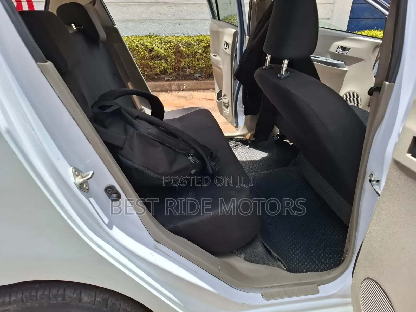 Daihatsu Mira 2016 White