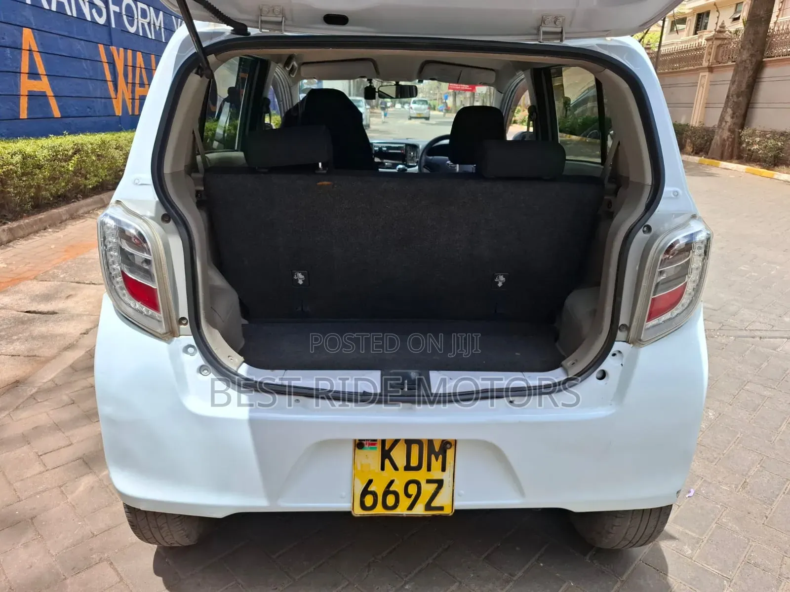Daihatsu Mira 2016 White