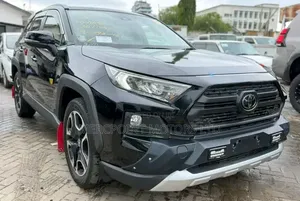 Toyota RAV4 2020 Matt Black