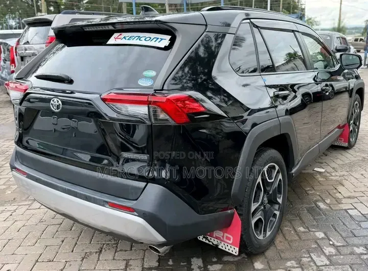 Toyota RAV4 2020 Matt Black