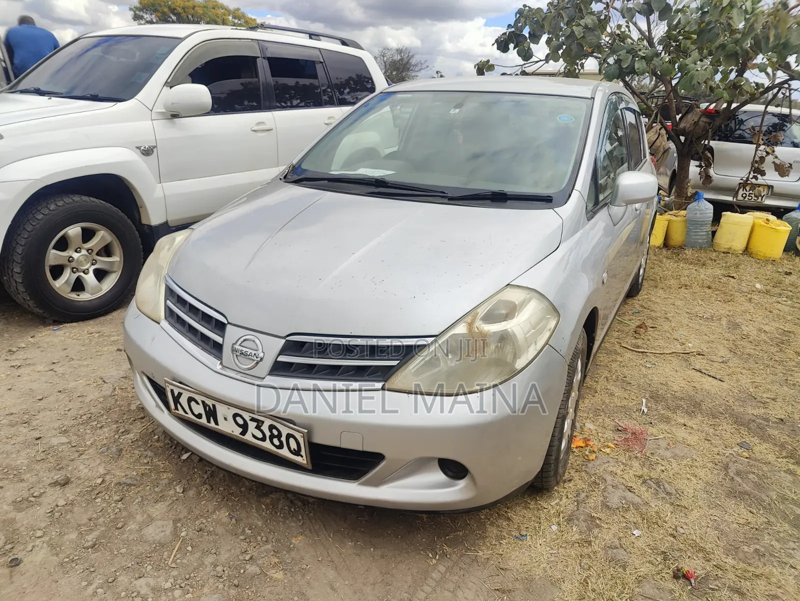 Nissan Tiida 2012 Silver