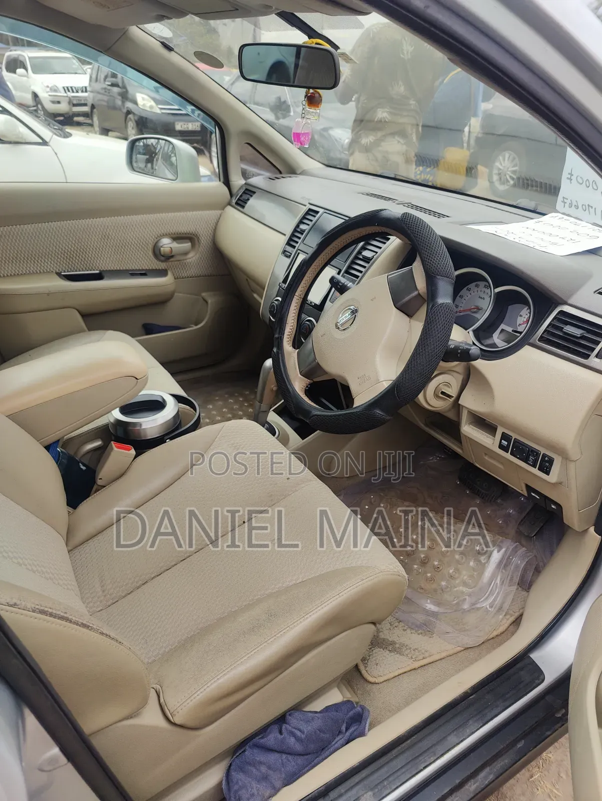 Nissan Tiida 2012 Silver