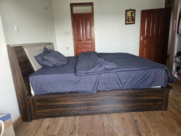 King Sized Bed With Mattress - thumbnail 8