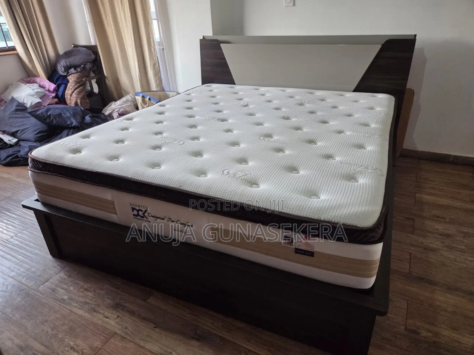 King Sized Bed With Mattress