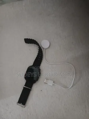 Quality Watch With Charger