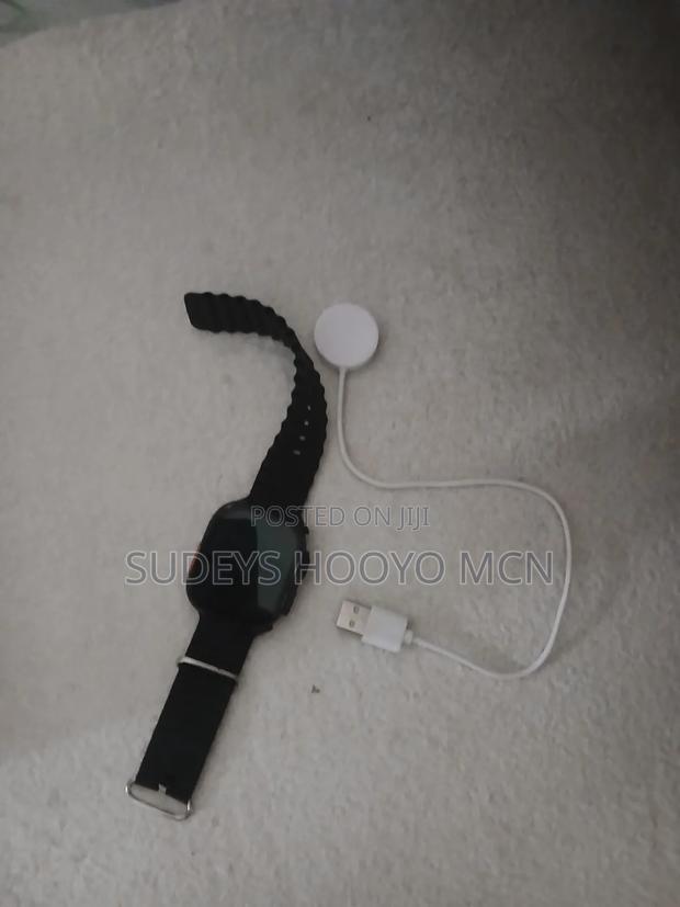Quality Watch With Charger - thumbnail 2