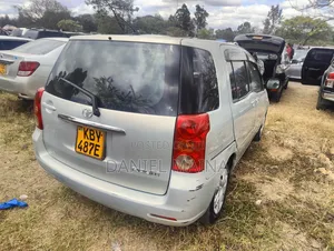 Toyota Raum 2008 Blue