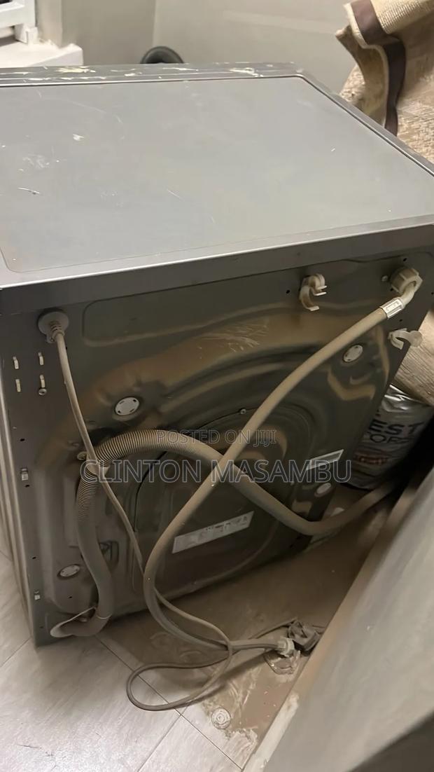 Washing Machine - thumbnail 4