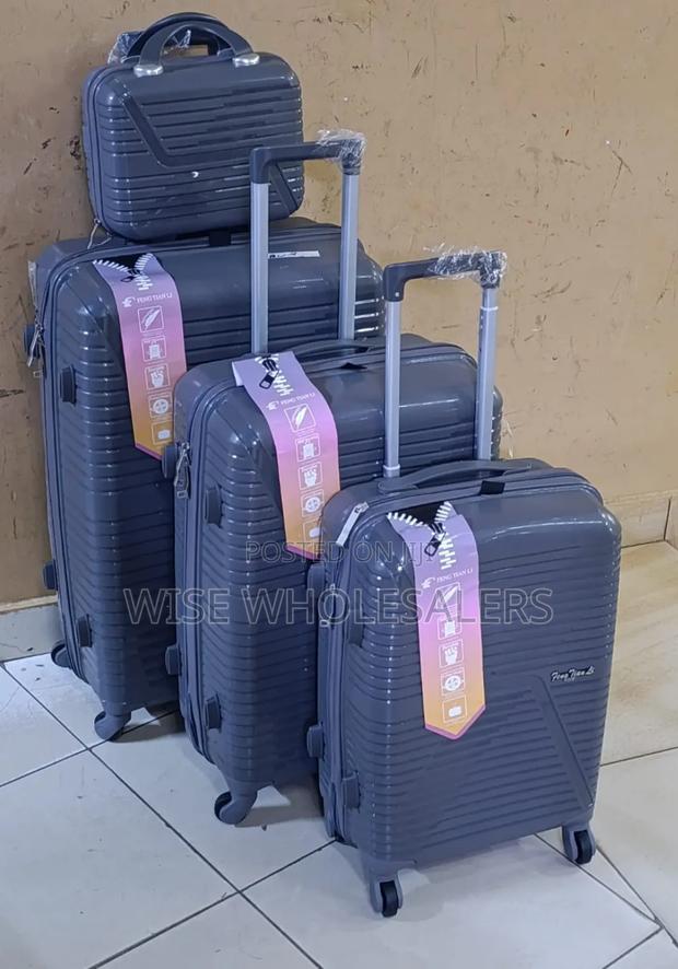 4 in 1 Luxurious Unbreakable Suitcase Zipper Closure Frame. - main view