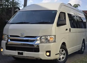 Toyota HiAce 2019 White