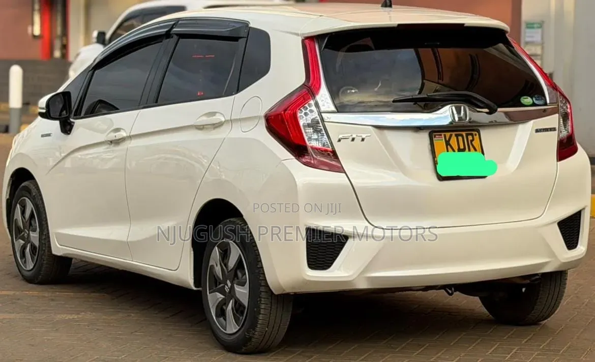 Honda Fit 2017 White