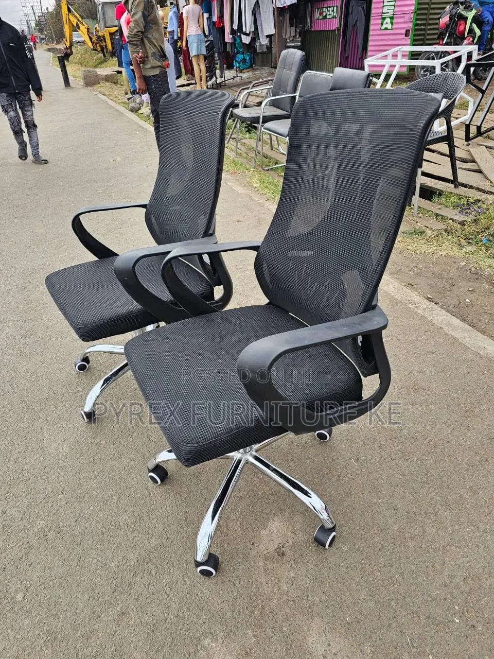 Black Mesh Office Chair With Chrome Base and Castors