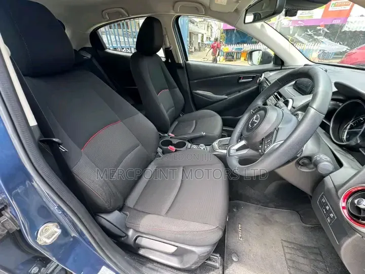 Mazda 2 2019 Blue