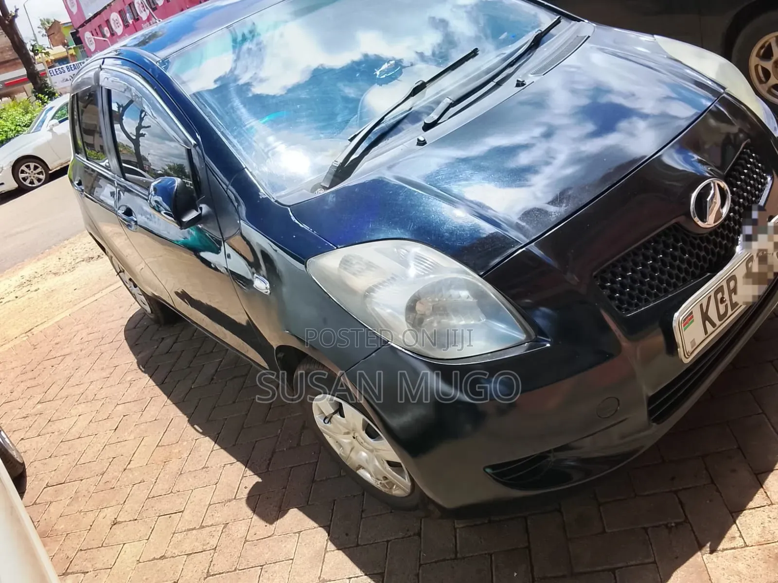 Toyota Vitz 2009 Black