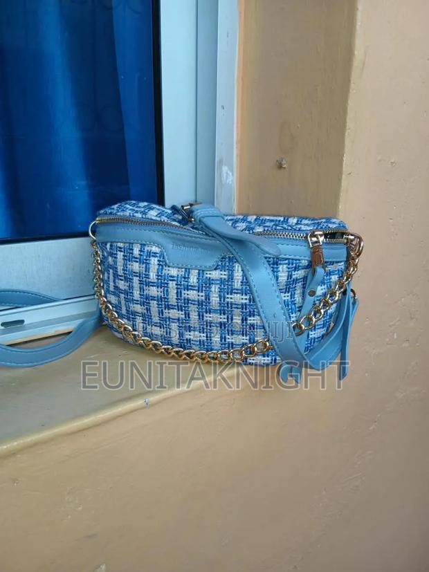 Ladies Handbags - thumbnail 2