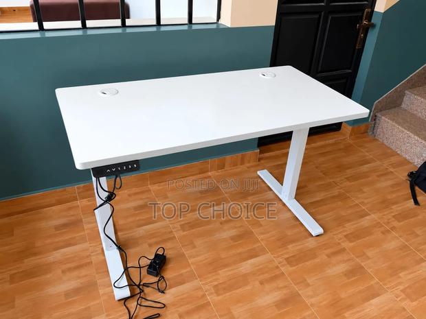 Electric Desk Adjustable Computer Table - main view