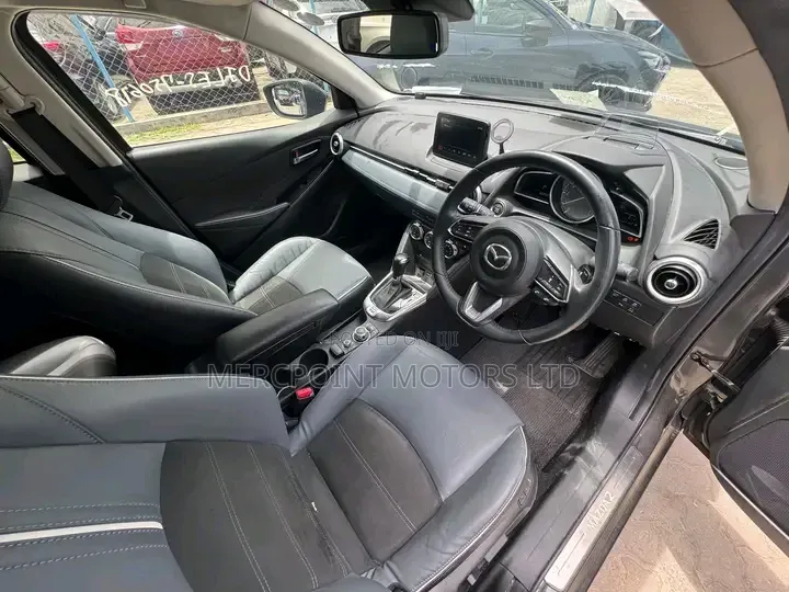 Mazda 2 2020 Gray