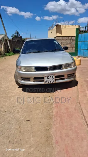 Mitsubishi Lancer 2000 Gray
