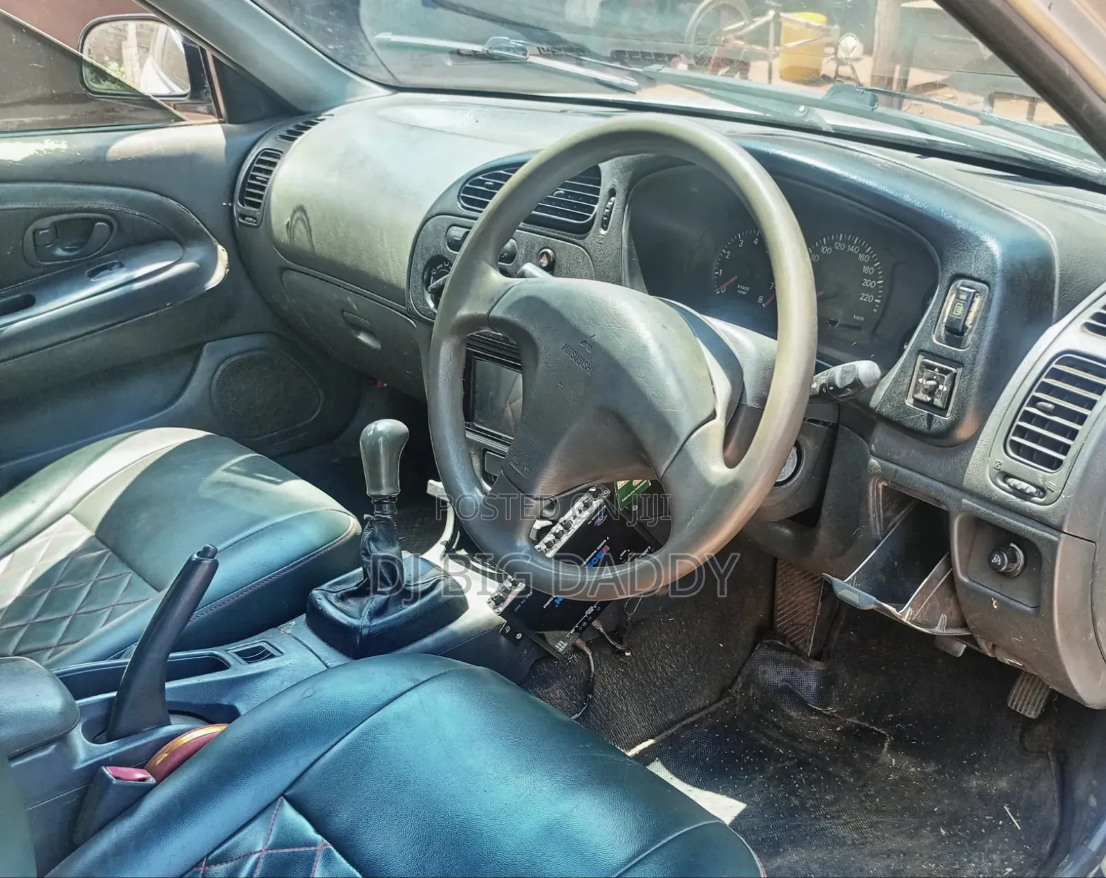 Mitsubishi Lancer 2000 Gray