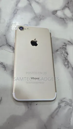 Apple iPhone 7 32 GB Silver