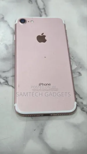 Apple iPhone 7 32 GB Gold