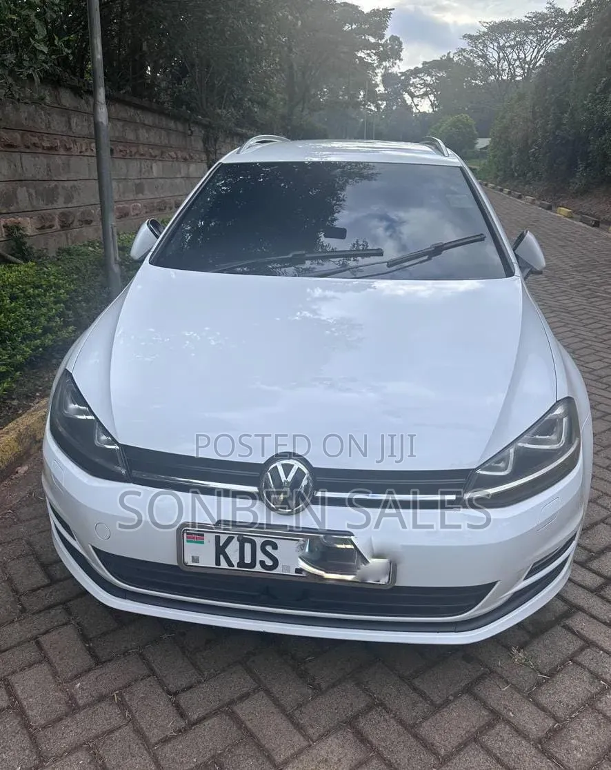 Volkswagen Golf Variant 2017 White