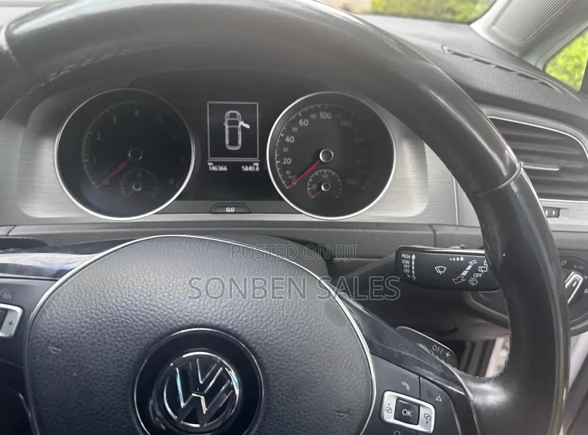 Volkswagen Golf Variant 2017 White