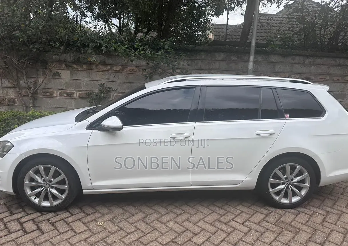 Volkswagen Golf Variant 2017 White