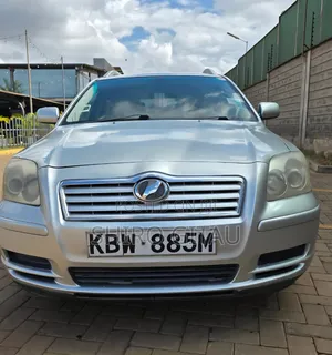 Toyota Avensis 2005 Silver