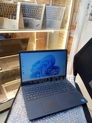 Laptop Dell Vostro 3500 8GB Intel Core i3 SSD 256GB