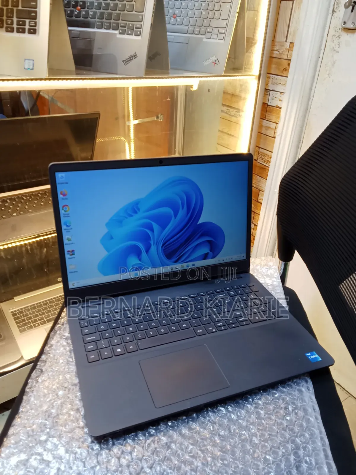 Laptop Dell Vostro 3500 8GB Intel Core i3 SSD 256GB