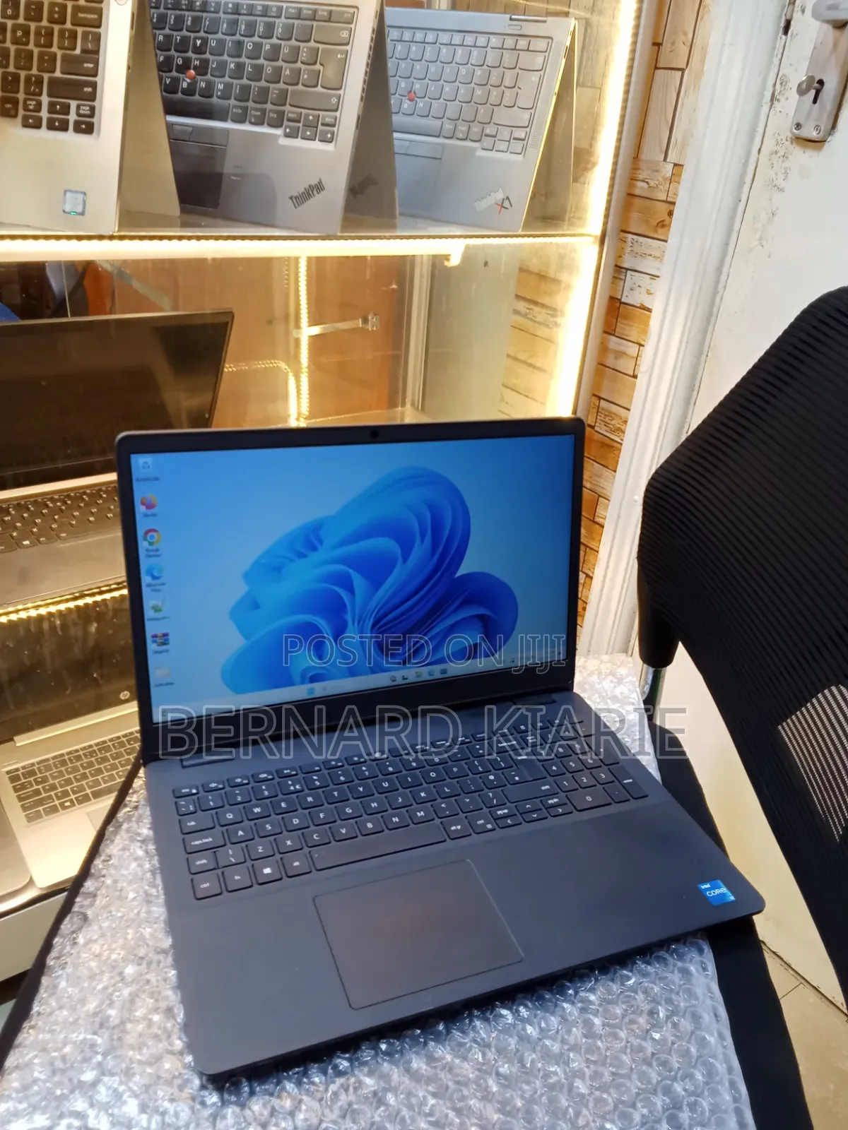 Laptop Dell Vostro 3500 8GB Intel Core i3 SSD 256GB