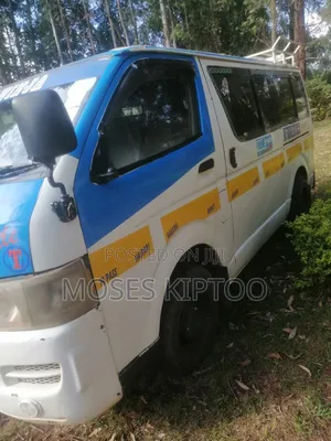 Toyota HiAce 2010 White