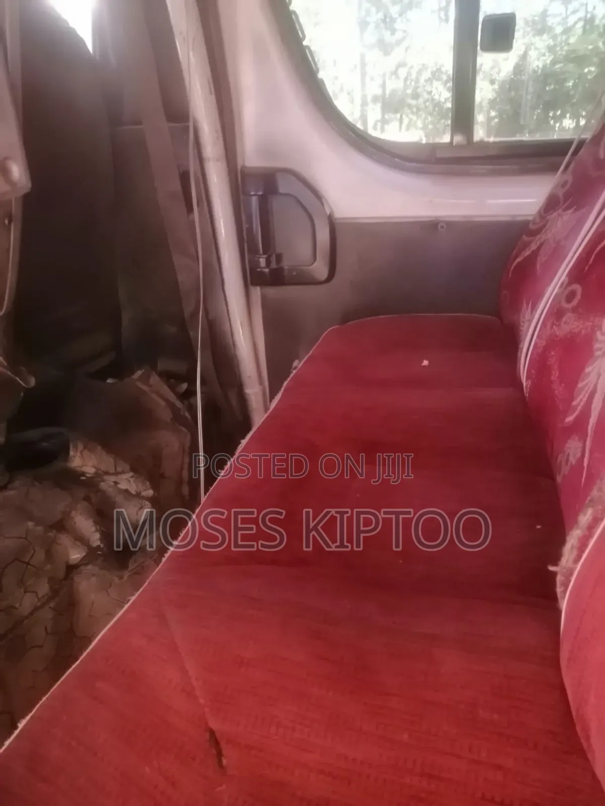 Toyota HiAce 2010 White