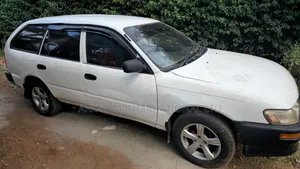 Toyota Corolla 2002 White