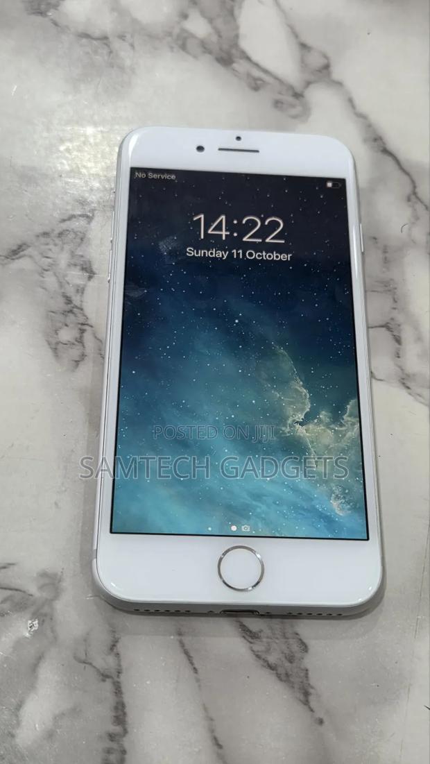 Apple iPhone 7 32 GB Gray - thumbnail 2