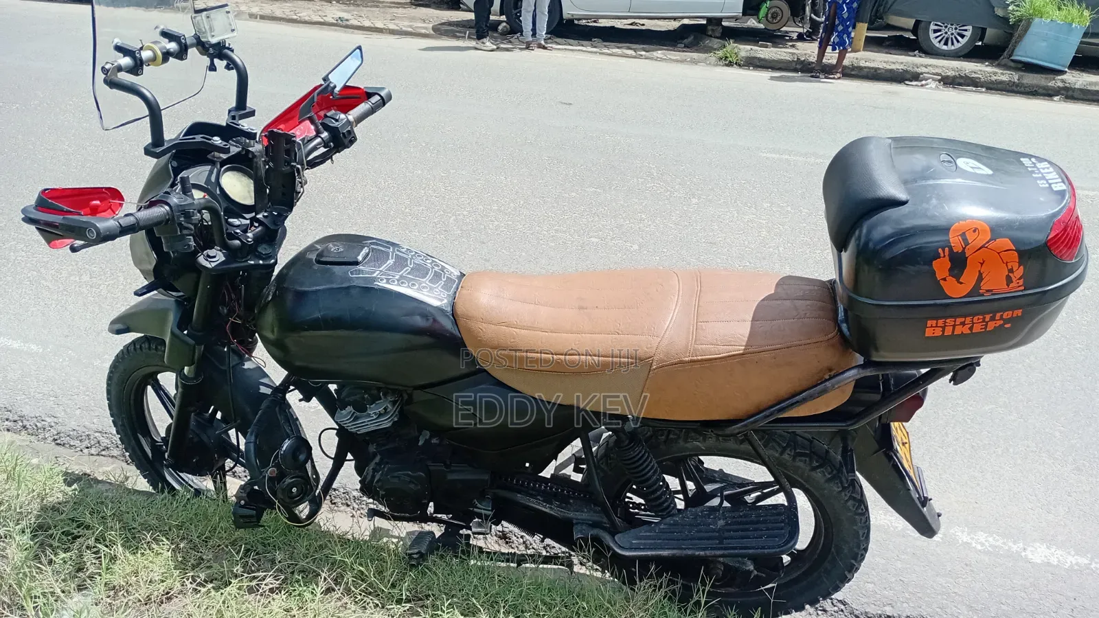 TVS HLX Plus ES 2020 Black