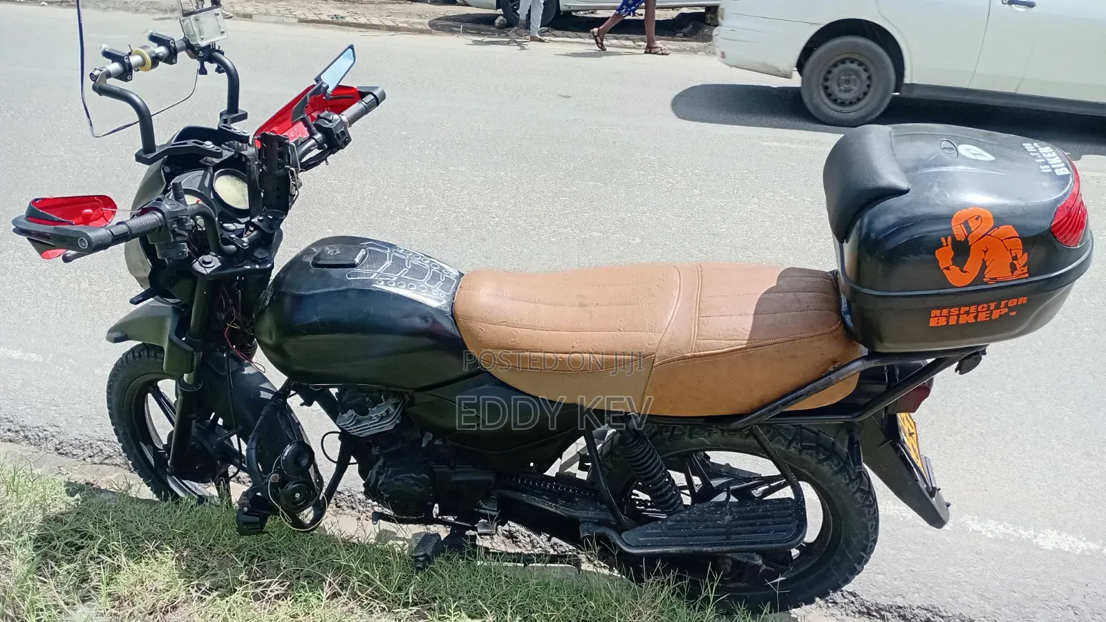 TVS HLX Plus ES 2020 Black
