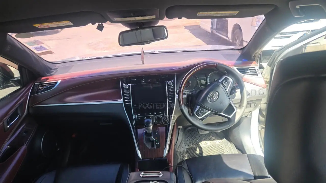Toyota Harrier 2014 Silver