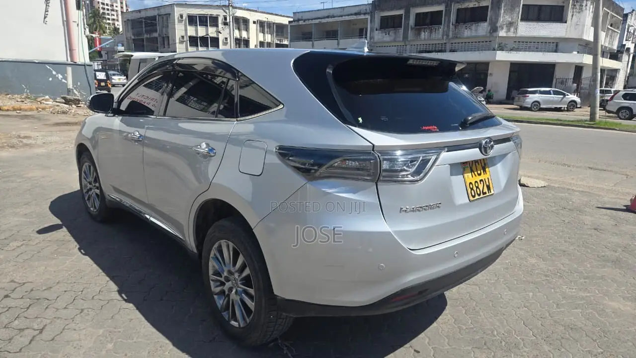 Toyota Harrier 2014 Silver
