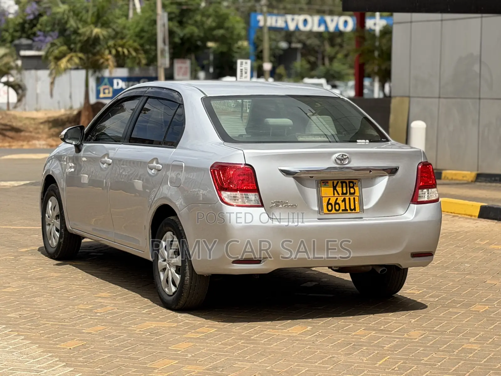 Toyota Axio 2014 Silver