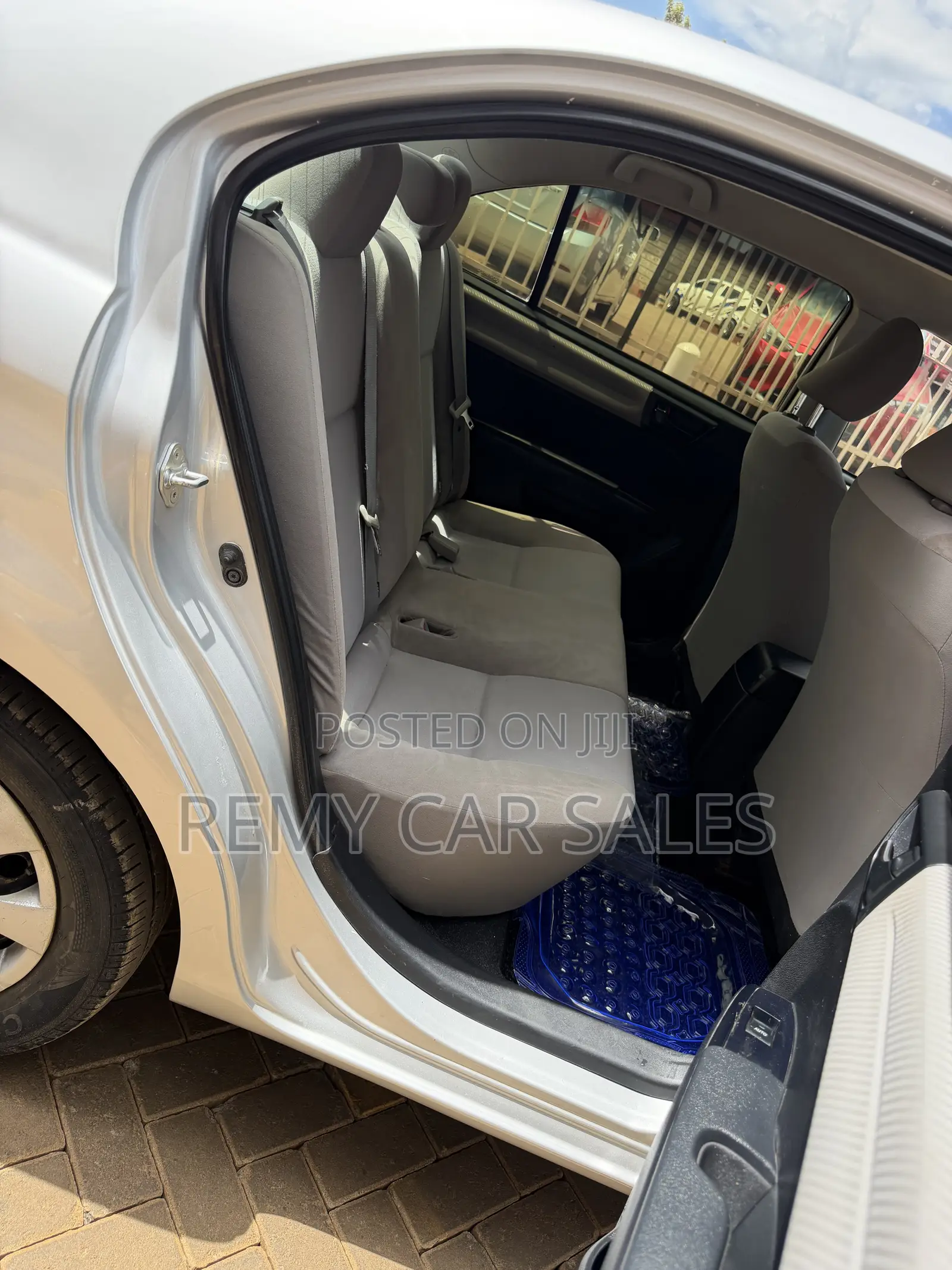 Toyota Axio 2014 Silver