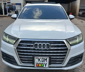 Audi Q7 3.0T Premium AWD quattro 2017 White