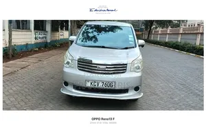 Toyota Noah 2012 Silver