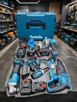 Makita Cordless Power Tool Combo Kit