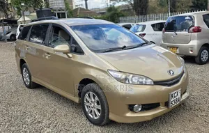 Toyota Wish 2012 Gold