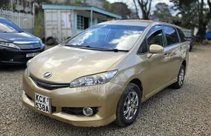 Toyota Wish 2012 Gold