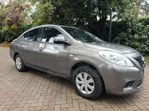 Nissan Latio 1.2 2015 Gray